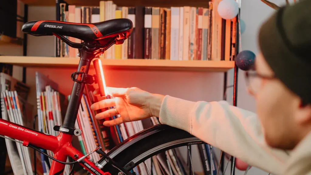 The Ultimate Guide to Rear Bike Radar Lights for Safer Cycling in 2025