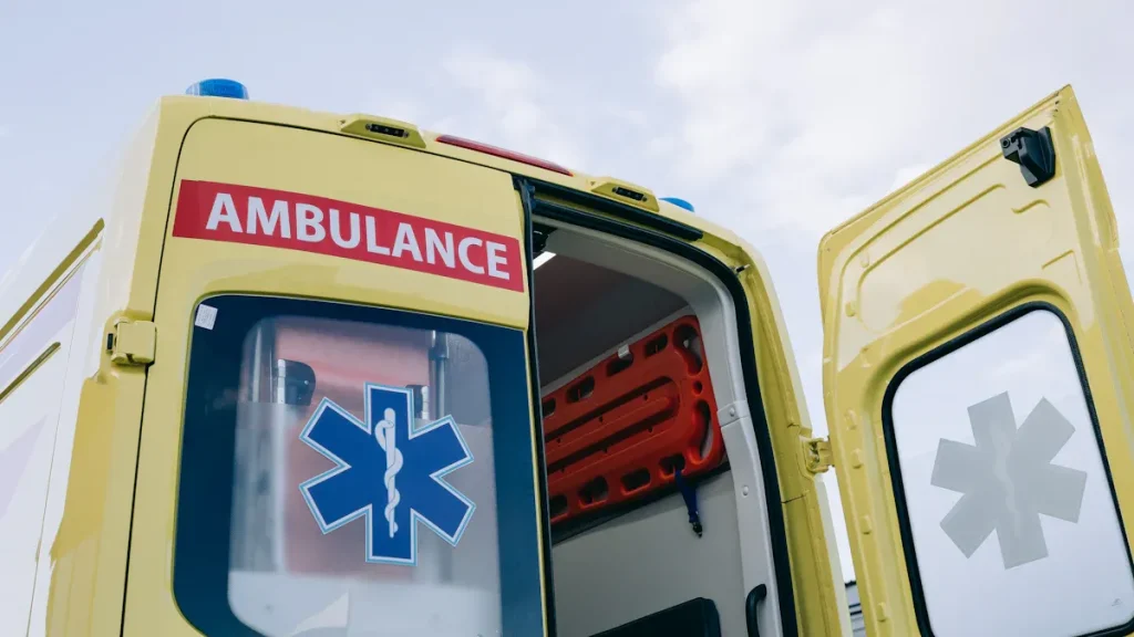Ambulance camera system with 360 degree surround view technology