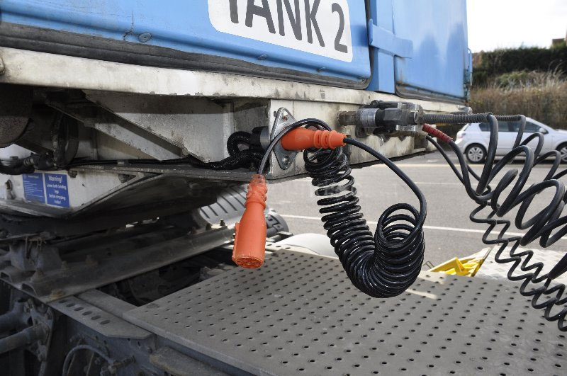 trailer-cable for backup camera